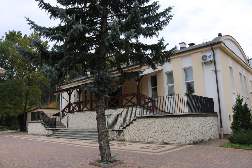 Hotel Lachowka Krepiec Bagian luar foto