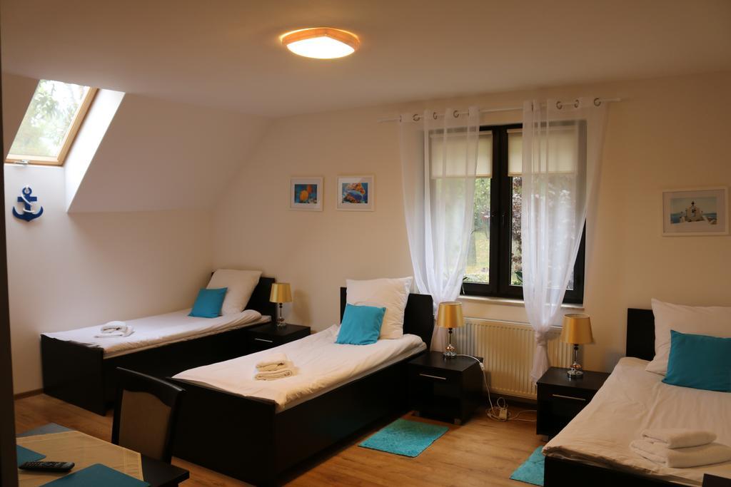 Hotel Lachowka Krepiec Bagian luar foto