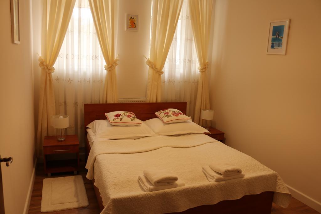 Hotel Lachowka Krepiec Bagian luar foto